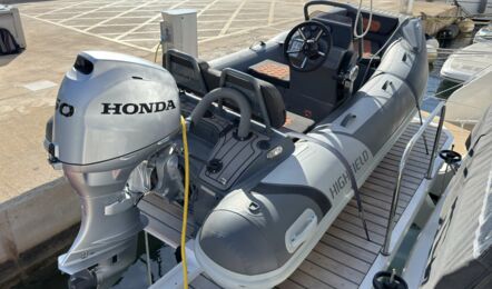 Lagoon-51-aussenaufnahme-30