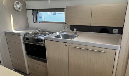 Oceanis-38-1-2-innenaufnahme-06