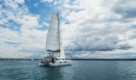 Lagoon-51-aussenaufnahme-03