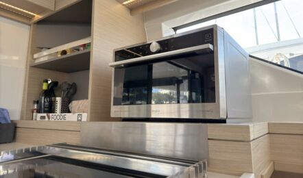 Lagoon-51-innenaufnahme-25