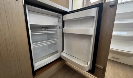 Oceanis-38-1-2-innenaufnahme-09