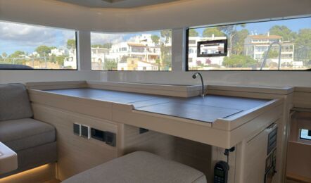 Lagoon-51-innenaufnahme-05