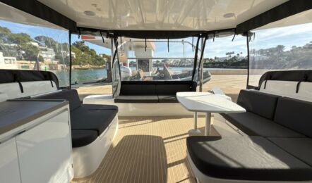 Lagoon-51-aussenaufnahme-27