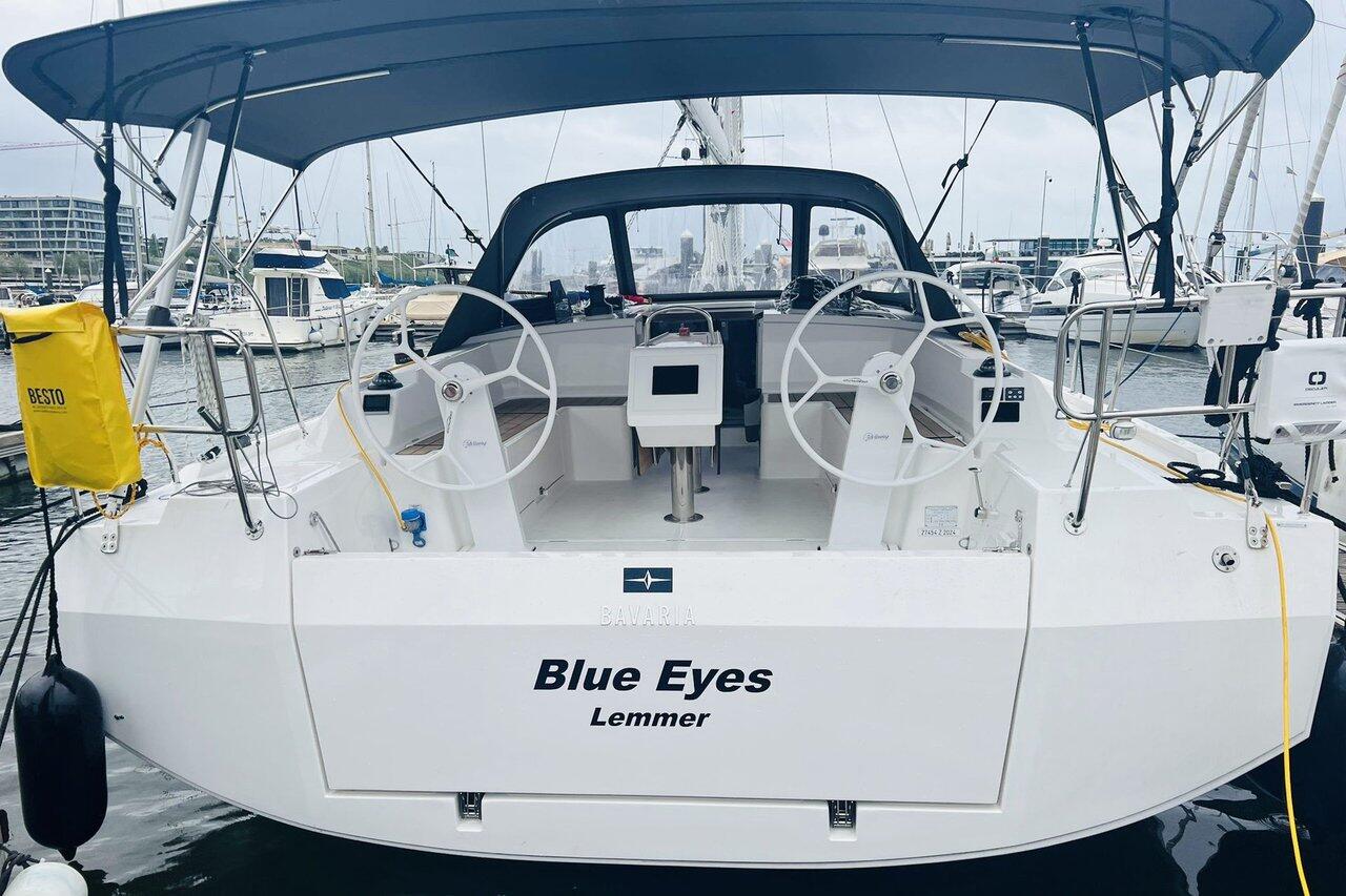 Bavaria C42 Blue Eyes