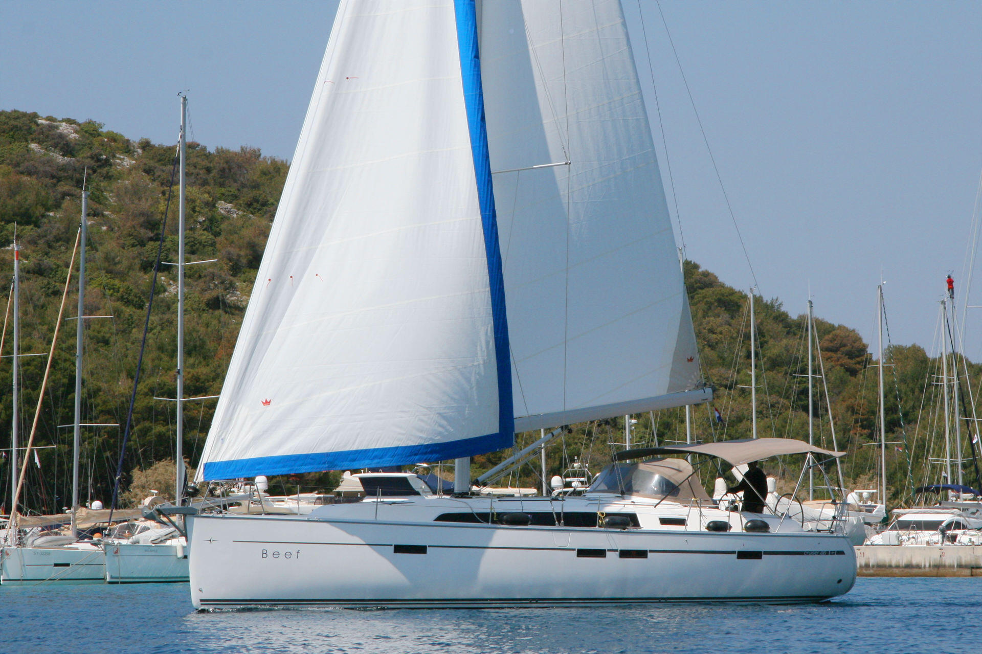 Bavaria Cruiser 46 Beef