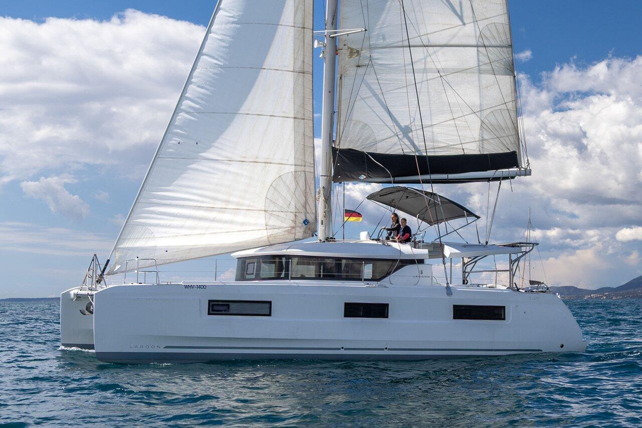 Lagoon 46 Voyager