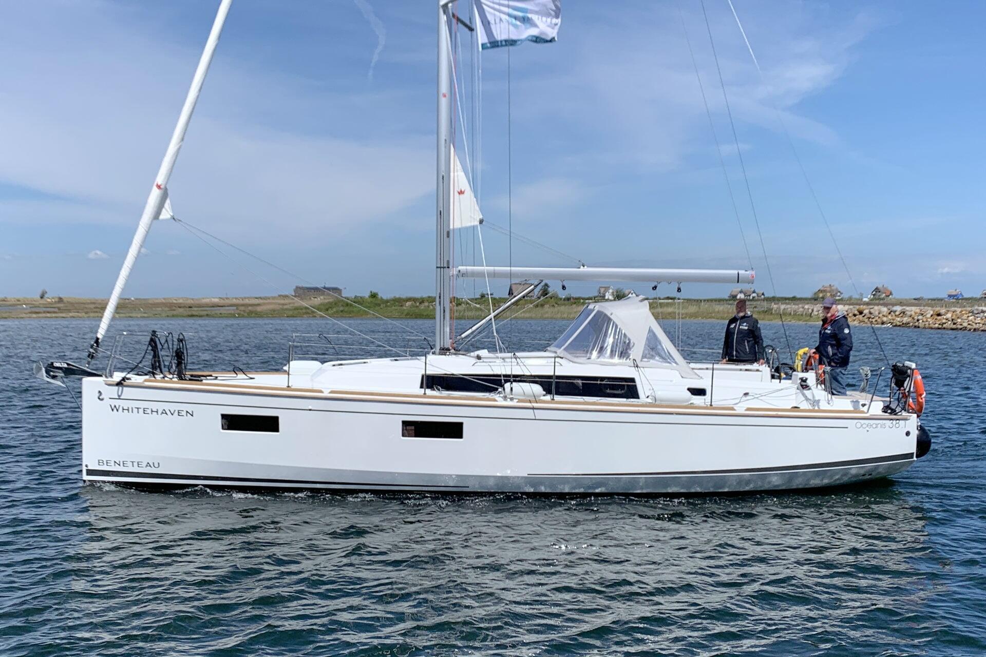 Oceanis 38.1 Whitehaven