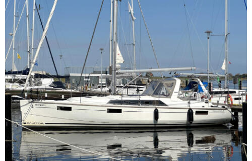 Oceanis 41.1 Steel