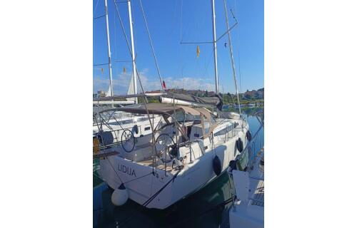 Sun Odyssey 380 Lidija
